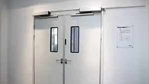 Герметичные распашные двери